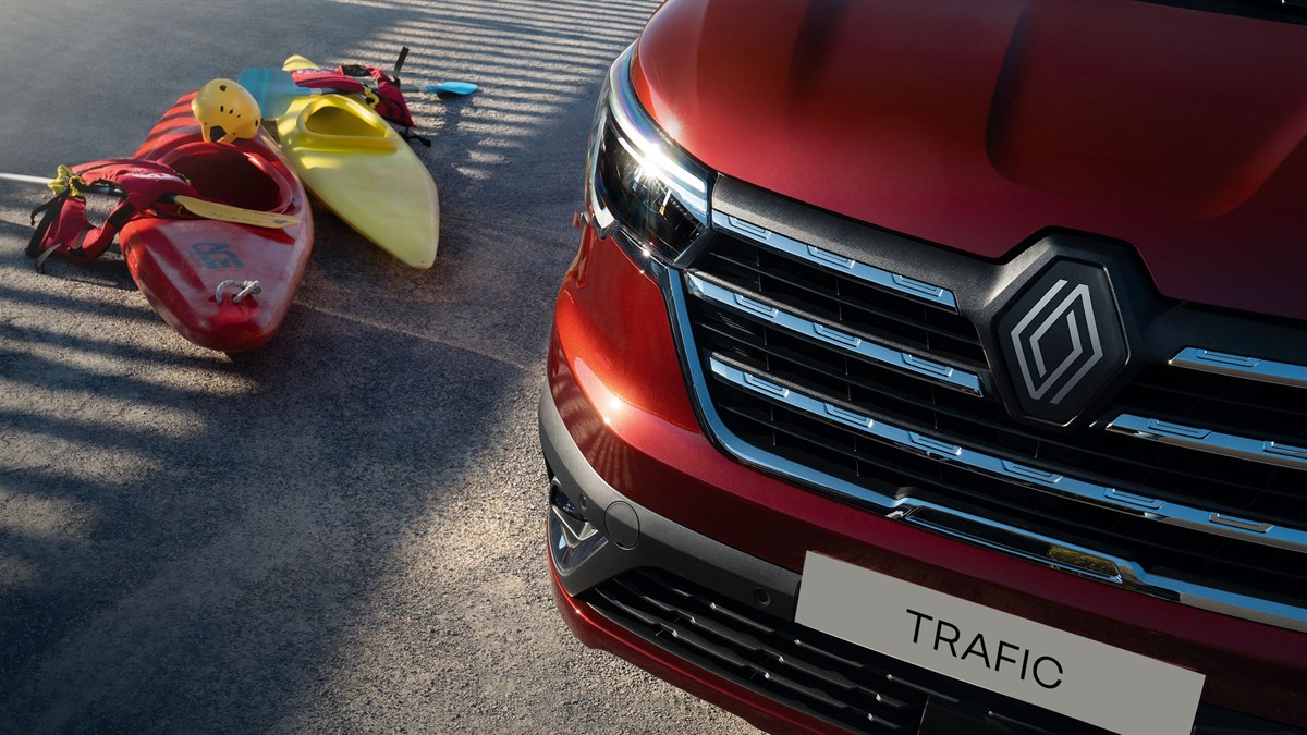 trafic passenger - prednji kraj- renault